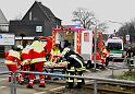 Kind unter Strassenbahn Koeln Porz Steinstr 03